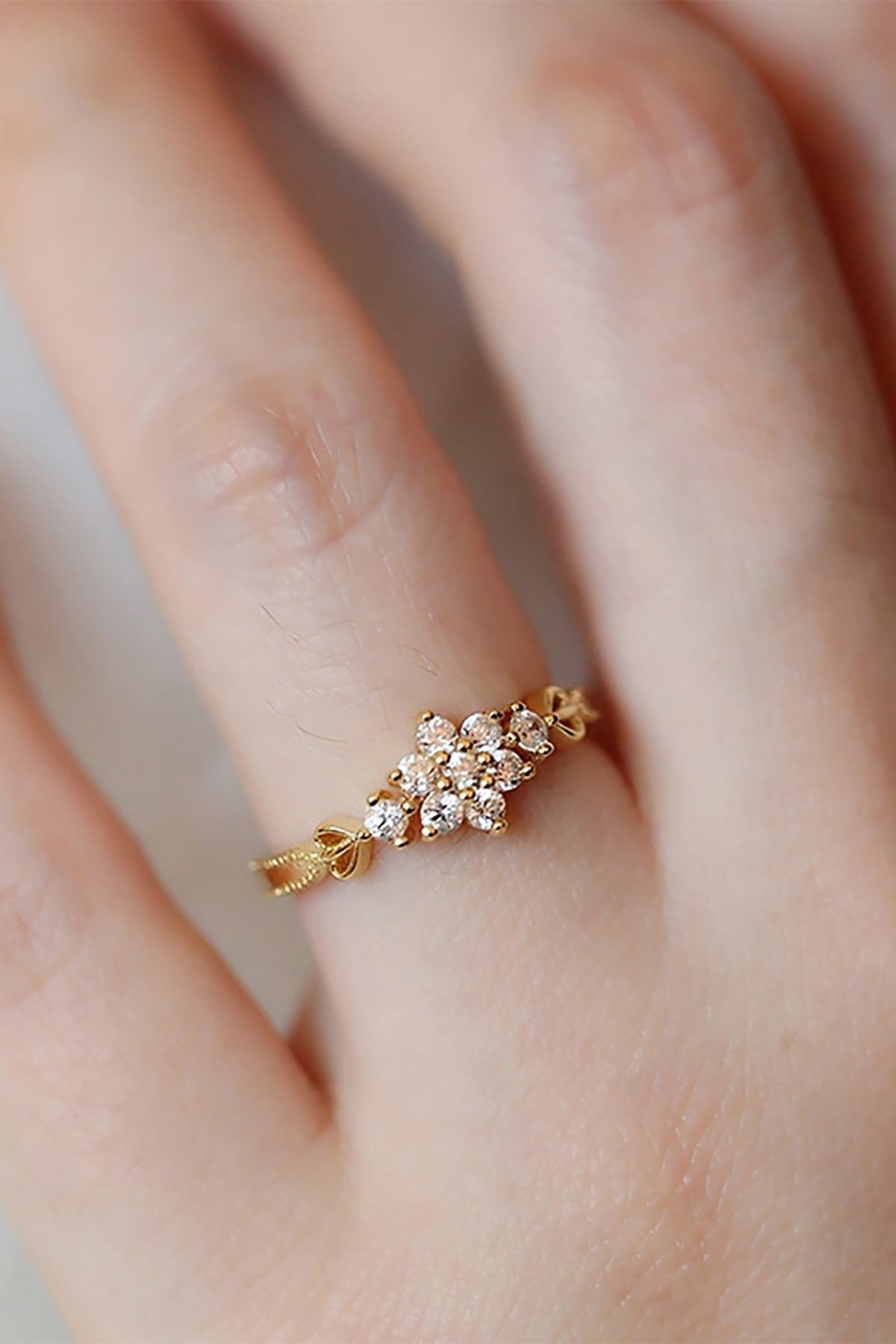 STYLISH WOMEN RING DESIGN